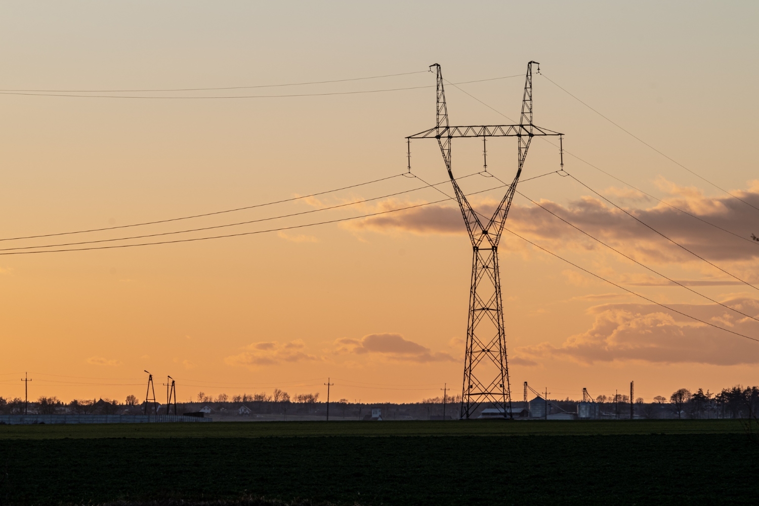 Unveiling the Construction Process of Electrical Transmission Towers