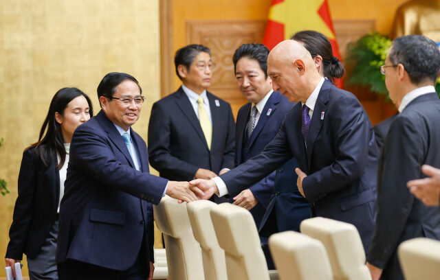 PM calls on Japanese firms to see Vietnam as strategic destination